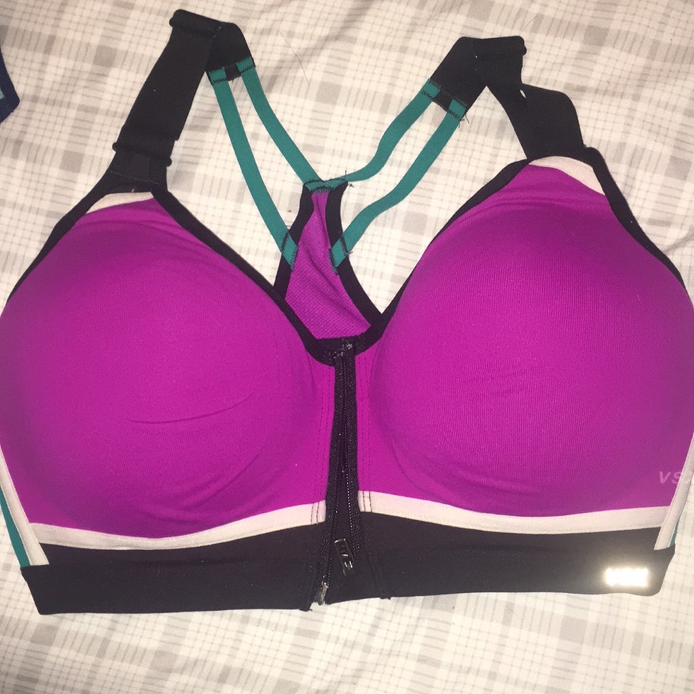 VSX sports bra smoke free home